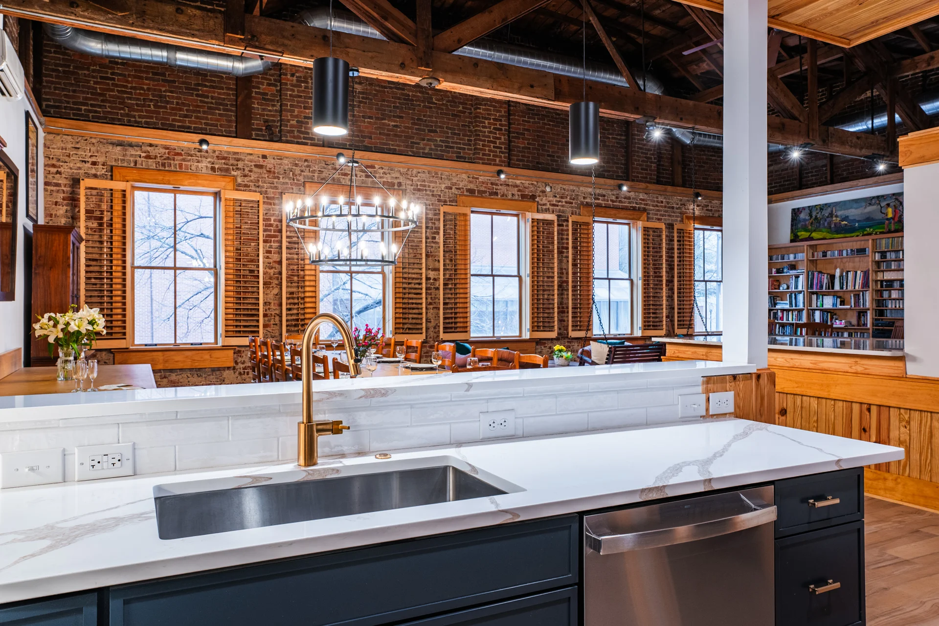 Kitchen island and pendant lighting
